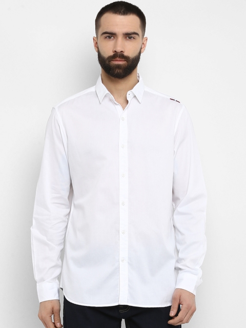 

SWISS MILITARY Men White Slim Fit Solid Casual Shirt