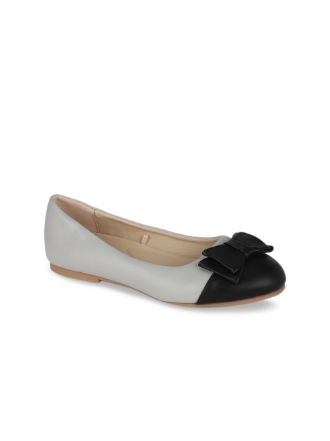

Van Heusen Woman Grey Colourblocked Ballerinas
