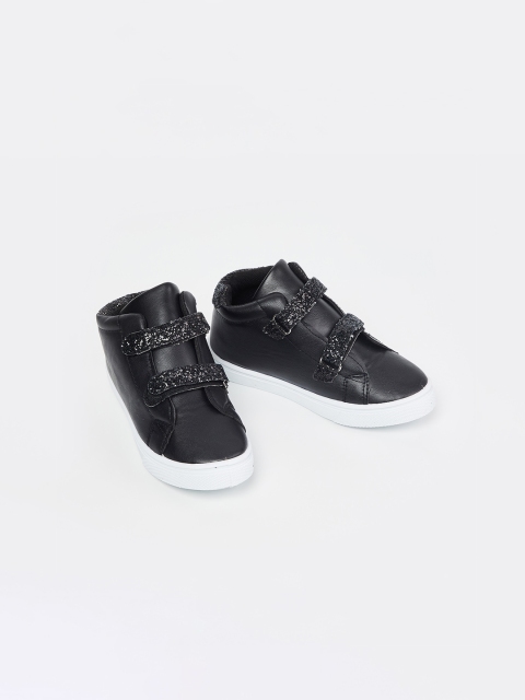 

Fame Forever by Lifestyle Girls Black Sneakers
