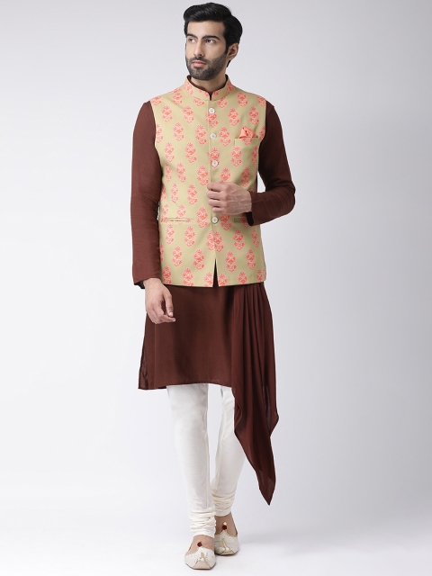 

KISAH Men Maroon Solid Kurta with Churidar