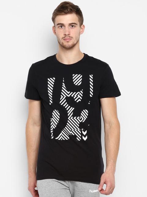 

hummel Men Black & White Printed Round Neck T-shirt
