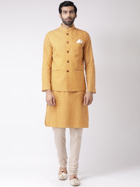 

KISAH Men Yellow & Mustard Yellow Printed Kurta with Churidar