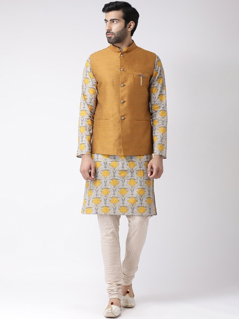 

KISAH Men Mustard Yellow & Cream-Coloured Solid Kurta with Churidar