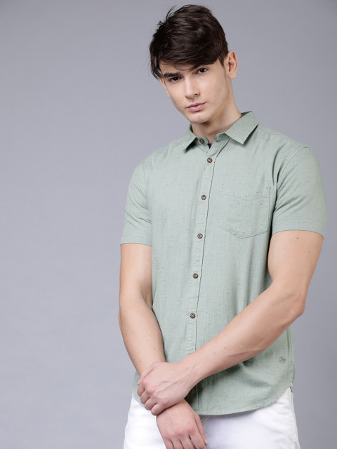 

LOCOMOTIVE Men Green Slim Fit Solid Casual Shirt