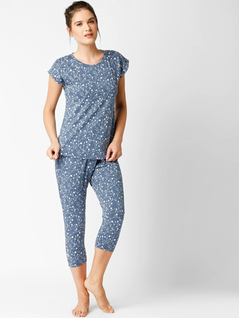 

I like me Women Grey & White Printed Night Suit