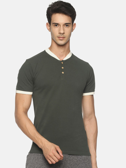 

Soul Space Men Olive Green Solid Mandarin Collar T-shirt