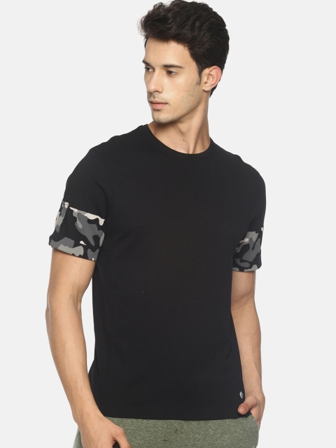 

Soul Space Men Black Printed Round Neck T-shirt