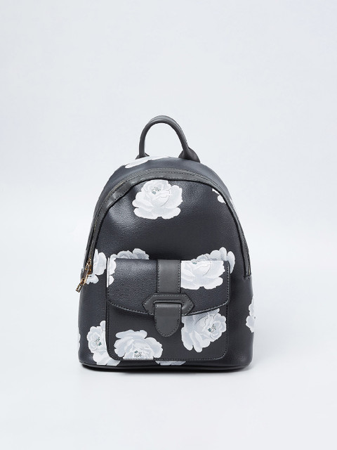 

Ginger by Lifestyle Women Grey & White Graphic Backpack