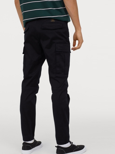 

H&M Men Black Solid Cotton Cargo Trousers