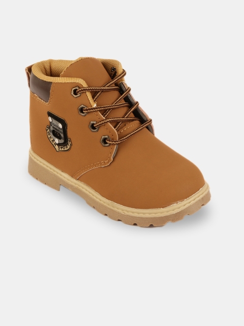 

PASSION PETALS Boys Brown Solid Synthetic Leather Mid-Top Flat Boots