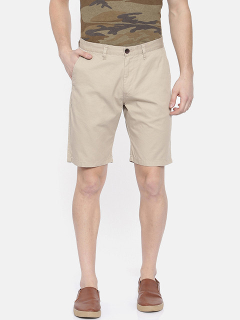 

Breakbounce Men Beige Solid Slim Fit Regular Shorts