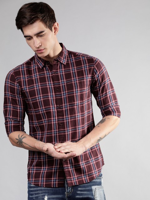 

HIGHLANDER Men Burgundy & Blue Slim Fit Checked Casual Shirt