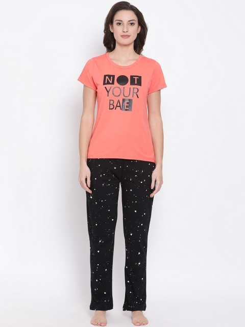 

Clovia Women Black & Peach-Coloured Printed Night Suit COMLS0057S