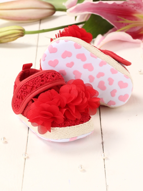 

Walktrendy Infant Girls Red Textured Floral Booties