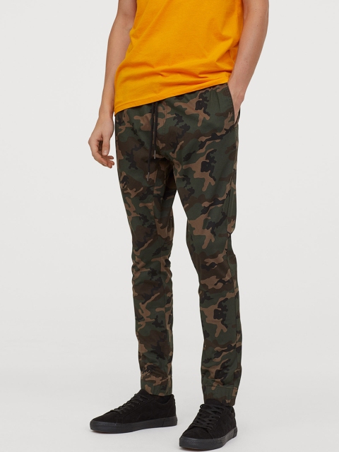 

H&M Men Green Patterned Cotton Joggers