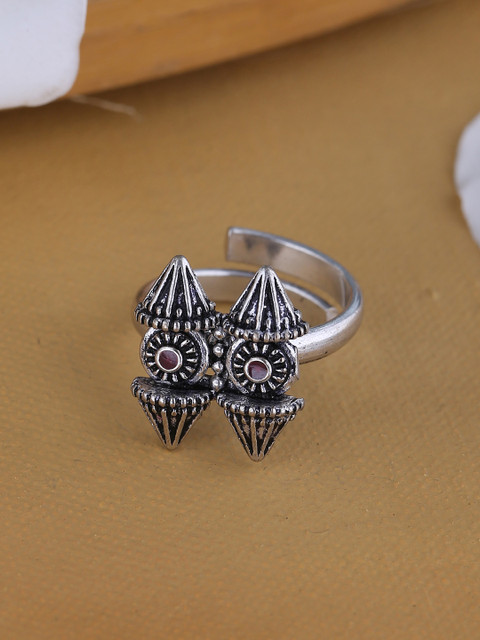 

Voylla Women Silver-Plated Oxidized Textured Adjustable Ring