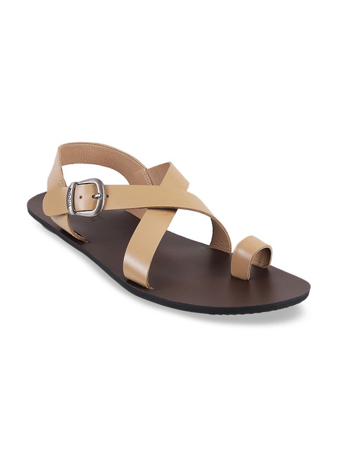 

Mochi Men Beige Solid Leather One Toe Flats