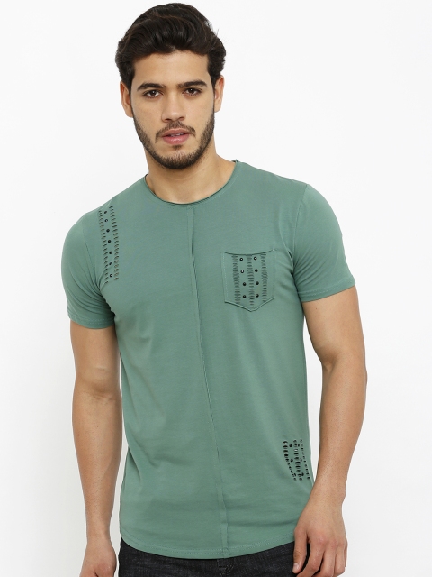 

Rex Straut Jeans Men Green Solid Round Neck Embellished T-shirt