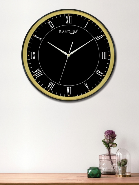 

RANDOM Black Round Solid 30 cm Analogue Wall Clock