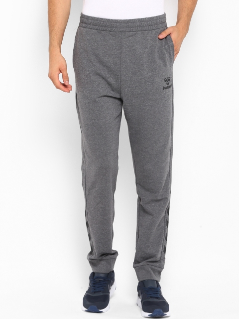 

Hummel Men Grey Solid Mateo Track Pants