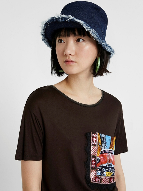 

Desigual Women Maroon Solid Round Neck T-shirt