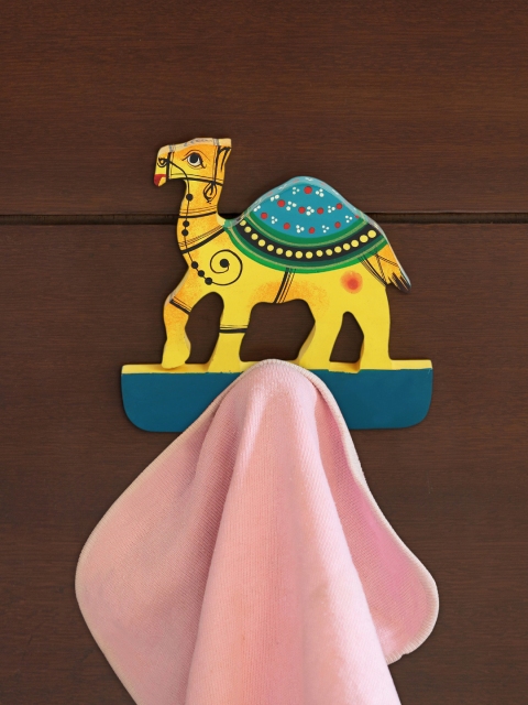 

ExclusiveLane Yellow & Blue Camel Drape Hand-Painted Towel Holder