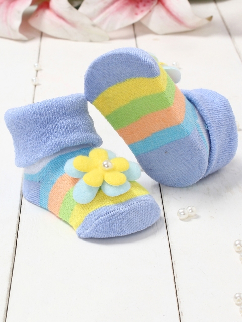 

Walktrendy Girls Blue & Yellow Striped Flower Applique Socks