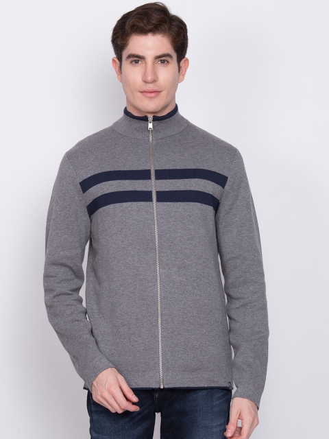 

LINDBERGH Men Grey & Navy Blue Solid Sweatshirt