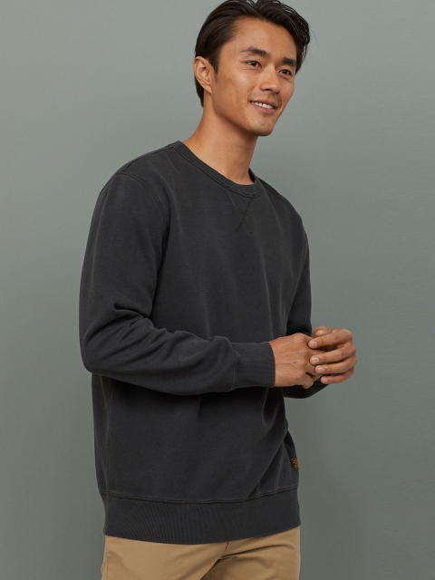 

H&M Men Charcoal Grey Solid Relaxed-Fit Sweatshirt