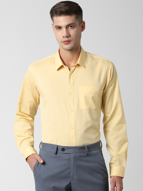 

Peter England Men Yellow Solid Regular Fit Formal Shirt