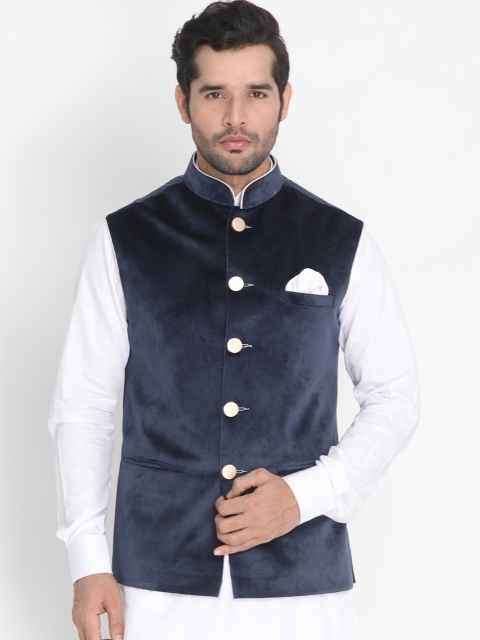 

VASTRAMAY Men Blue Solid Velvet Nehru Jacket