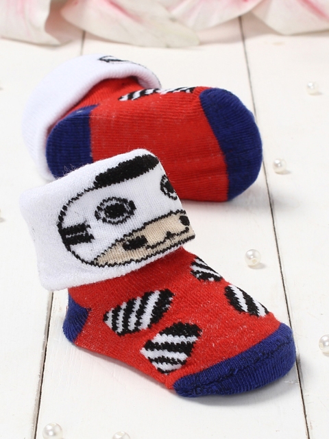 

Walktrendy Infants Red & Blue Applique Booties