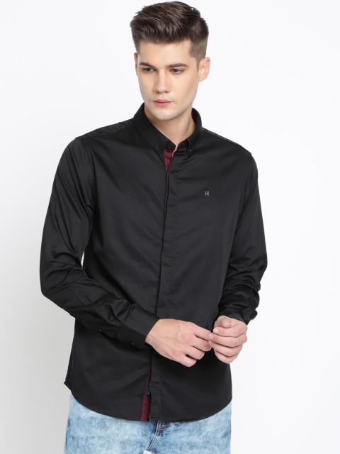 

TED HARBOR Men Black Slim Fit Solid Casual Satin Shirt