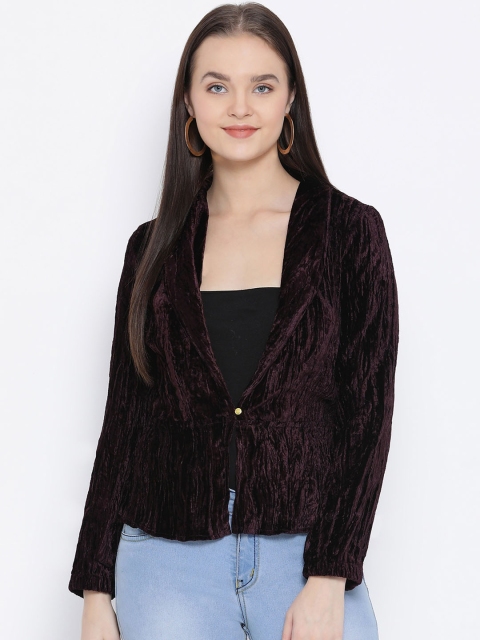 

Oxolloxo Women Maroon Solid Single-Breasted Crushed Velvet Blazer