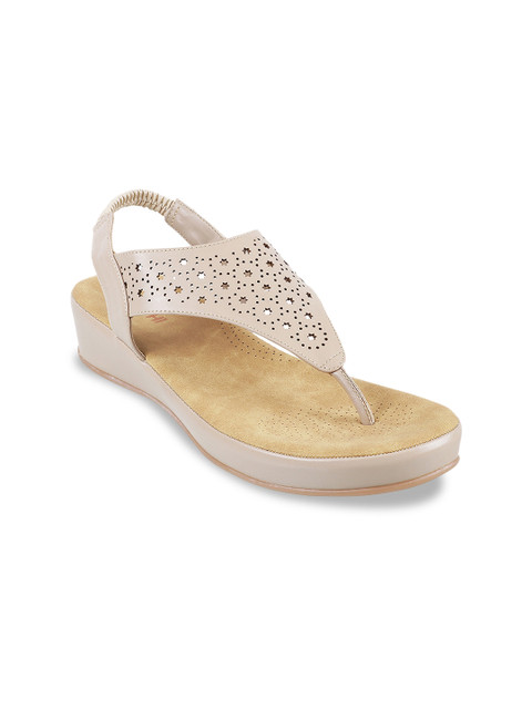 

Mochi Women Beige Textured Leather Heels