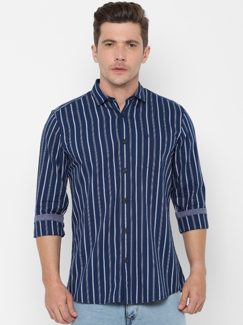 

Solly Jeans Co. Men Navy Blue & White Regular Fit Striped Casual Shirt