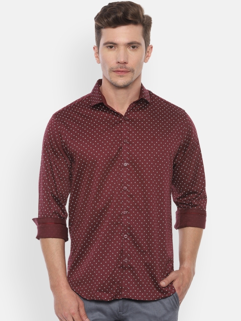 

V Dot Men Maroon Slim Fit Printed Casual Shirt