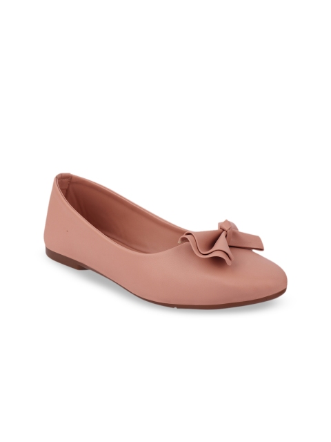 

Shoetopia Women Peach-Coloured Solid Ballerinas