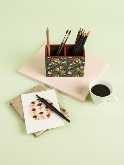 

Chumbak Multicoloured Printed Sunrise Romp Desk Organiser, Multi