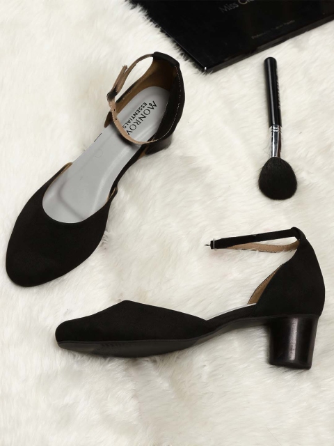 

Monrow Women Black Solid Heels