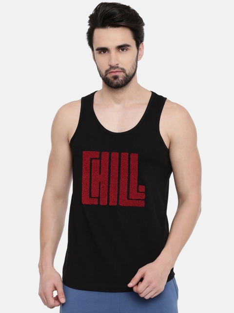 

IMYOUNG Men Black Printed Scoop Neck T-shirt
