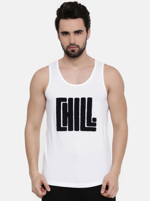 

IMYOUNG Men White Printed Scoop Neck T-shirt