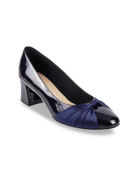 

Mochi Women Black Solid Pumps