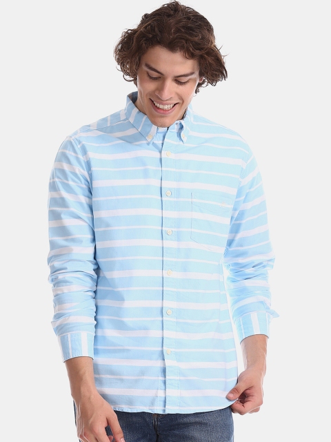 

Aeropostale Men Blue & White Regular Fit Striped Casual Shirt