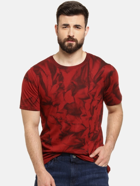 

Campus Sutra Men Maroon Printed Round Neck T-shirt