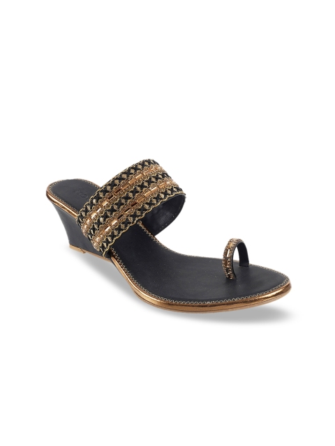 

Mochi Women Black & Gold-Toned Woven Design Sandals