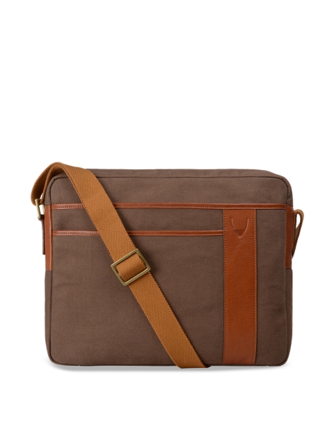 

Hidesign Men Tan Brown Solid Messenger Leather Bag