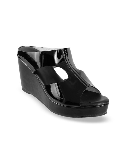 

Mochi Women Black Solid Heels