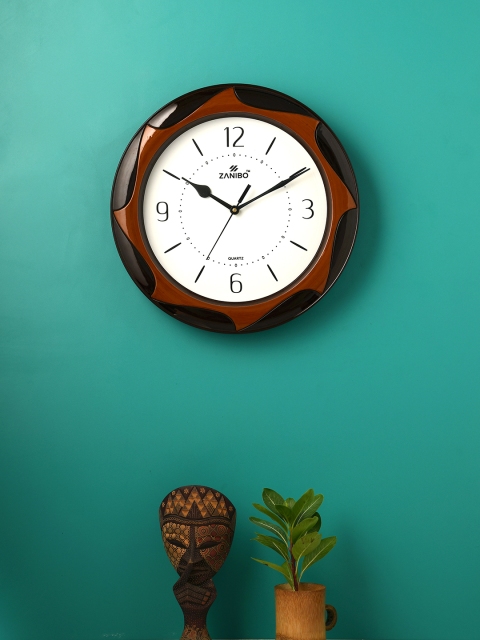 

ZANIBO White Round Solid 30.5 cm Analogue Wall Clock