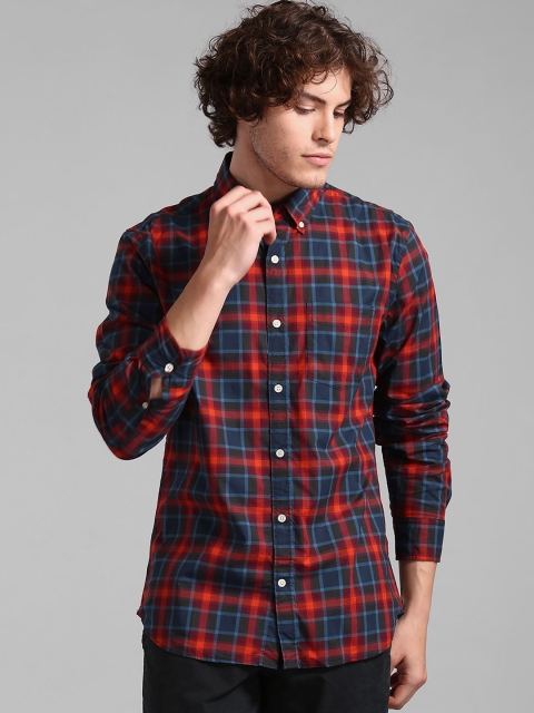 

GAP Men Red & Navy Blue Slim Fit Checked Lived-In Stretch Poplin Casual Shirt